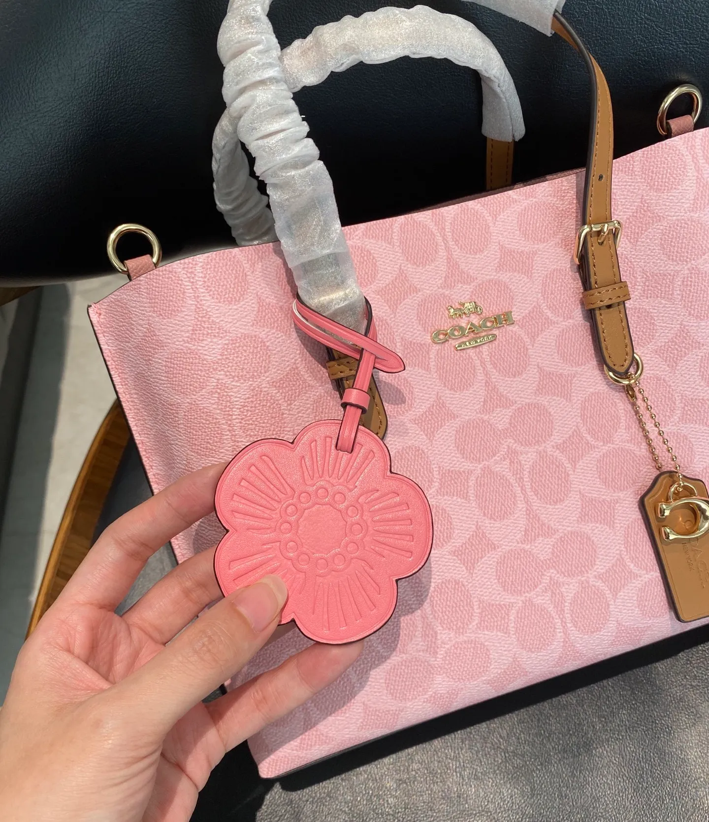 All Categories Official Website "Brand Women's Bags" Women's Bags 💙 COACH 2026 New COACH Bucket Bag