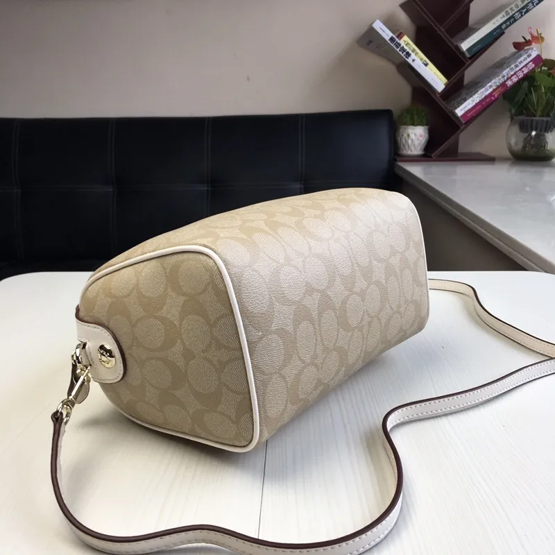 All Categories Official Website "Brand Women's Bags" Women's Bags 💙 COACH 2023 latest COACH crossbody bag