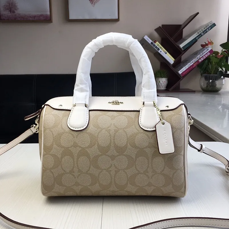 All Categories Official Website "Brand Women's Bags" Women's Bags 💙 COACH 2023 latest COACH crossbody bag