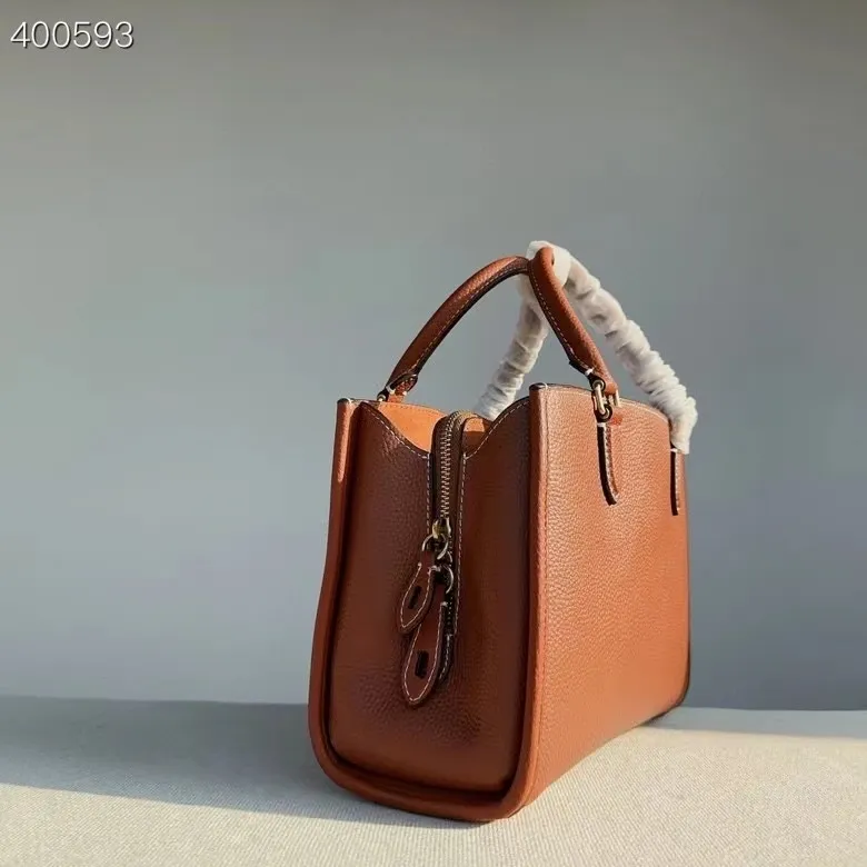 All Categories Official Website "Brand Women's Bags" Women's Bags 💙 COACH 2023 latest COACH crossbody bag