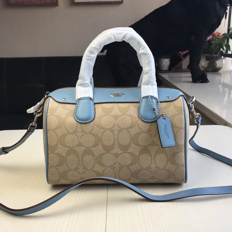 All Categories Official Website "Brand Women's Bags" Women's Bags 💙 COACH 2023 latest COACH crossbody bag