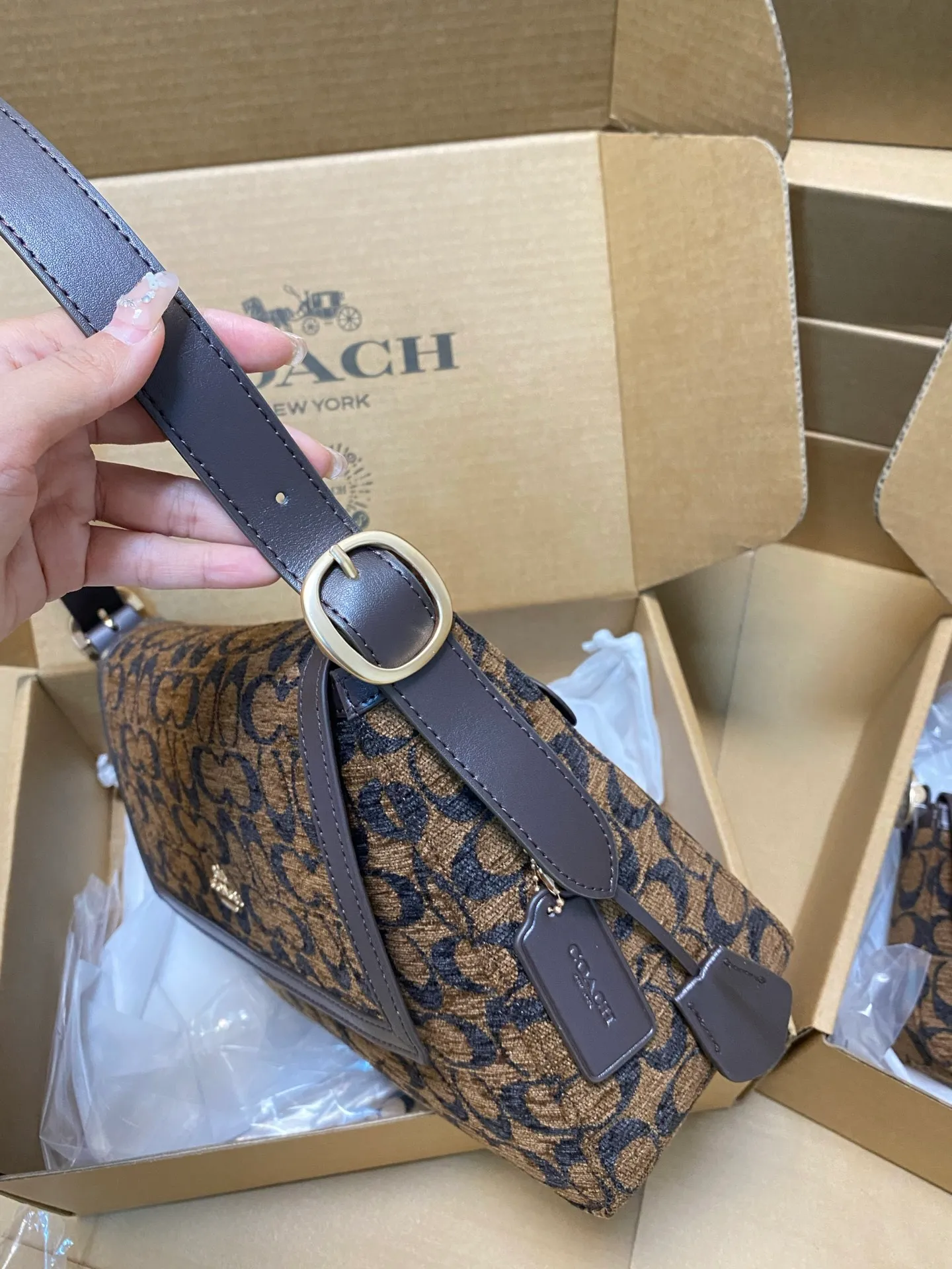All Categories Official Website "Brand Women's Bags" Women's Bags 💙 COACH 2026 New COACH Underarm Bag