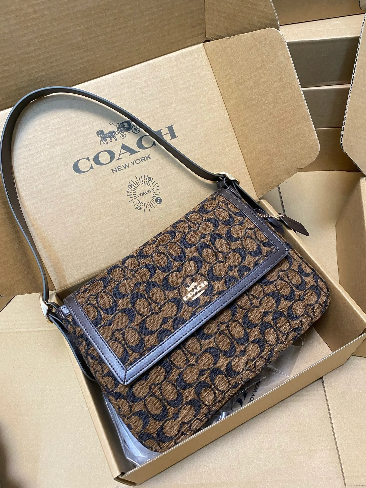 All Categories Official Website "Brand Women's Bags" Women's Bags 💙 COACH 2026 New COACH Underarm Bag