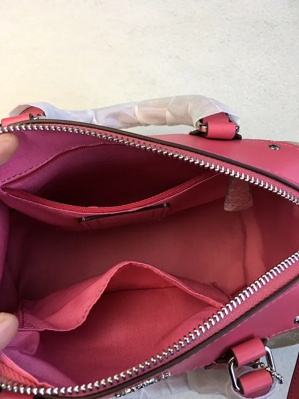 All Categories Official Website "Brand Women's Bags" Women's Bags 💙 COACH 2023 latest COACH crossbody bag