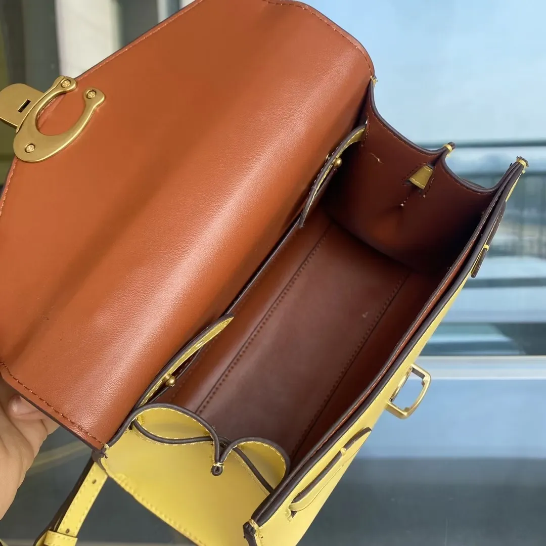 All Categories Official Website "Brand Women's Bags" Women's Bags 💙 COACH 2023 latest COACH crossbody bag