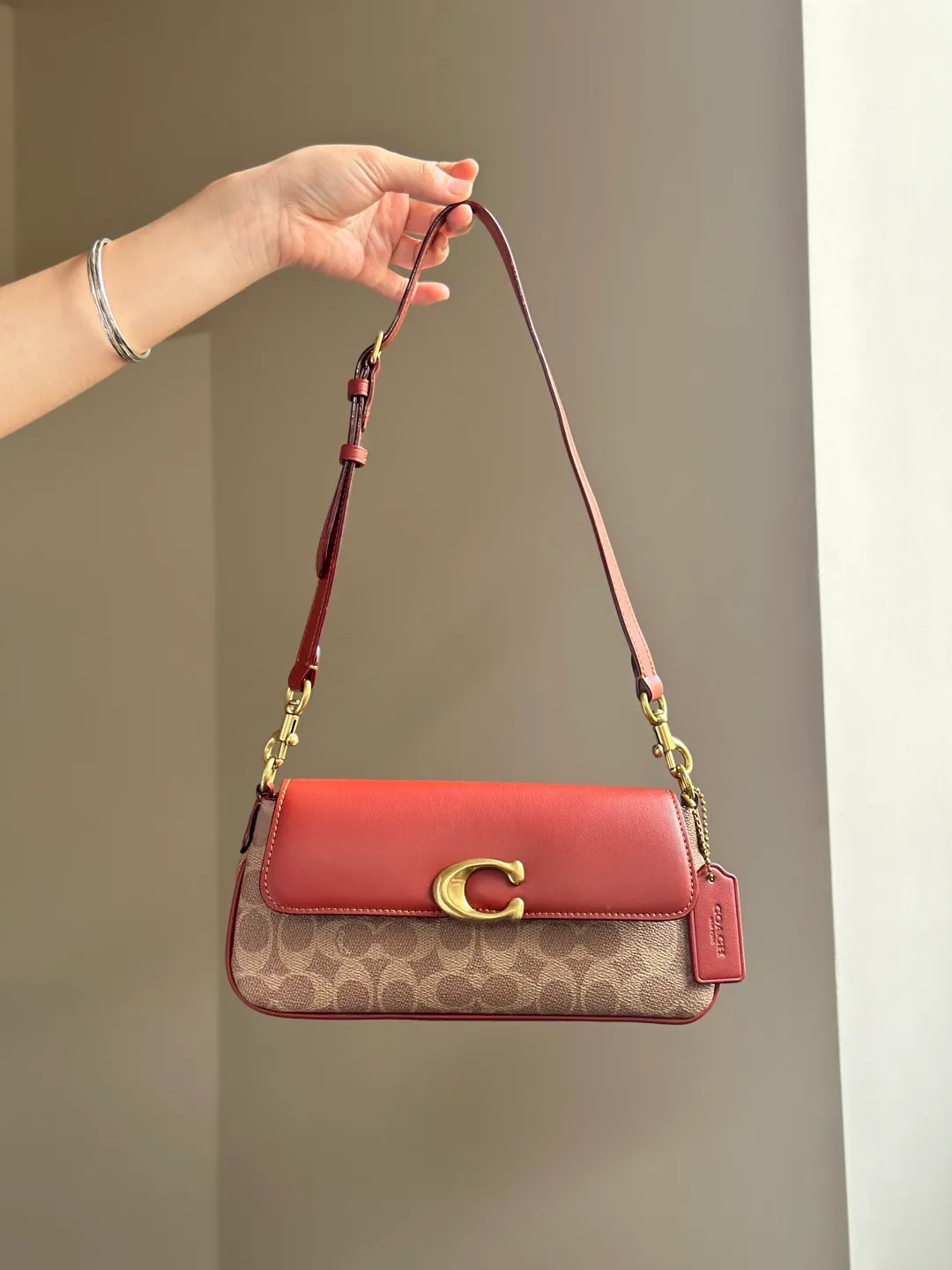 All Categories Official Website "Brand Women's Bags" Women's Bags 💙 COACH 2026 New COACH Underarm Bag