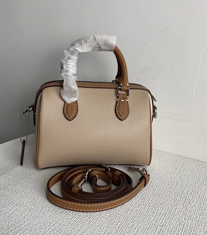 All Categories Official Website "Brand Women's Bags" Women's Bags 💙 COACH 2024 latest model COACH crossbody bag
