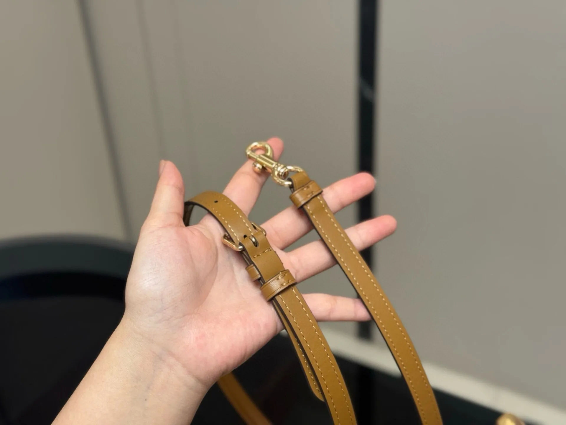 All categories Official website "Brand Women's Bags" Women's Bags 💙 COACH 2025 new COACH armpit bag