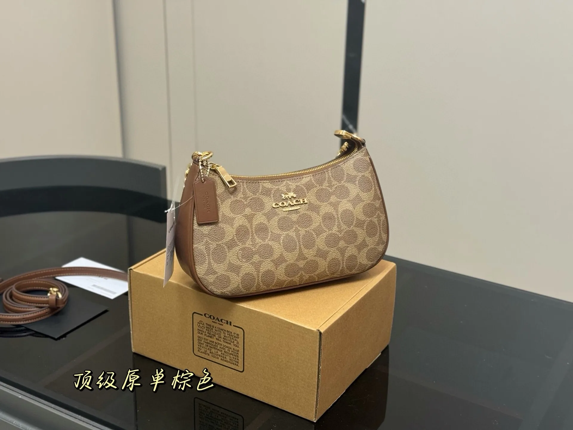 All categories Official website "Brand Women's Bags" Women's Bags 💙 COACH 2025 new COACH armpit bag