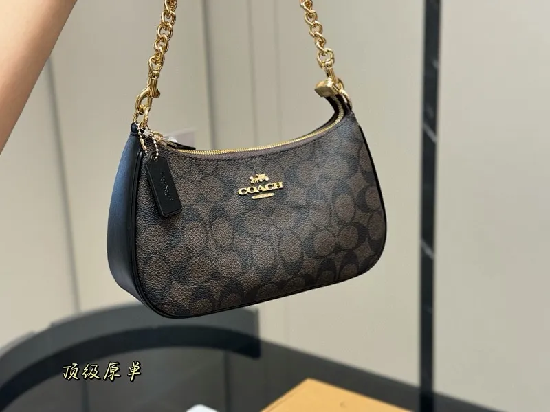 All categories Official website "Brand Women's Bags" Women's Bags 💙 COACH 2025 new COACH armpit bag