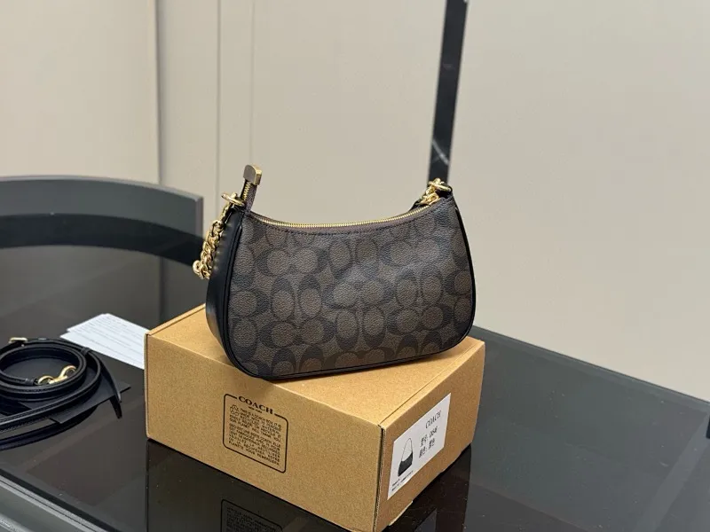 All categories Official website "Brand Women's Bags" Women's Bags 💙 COACH 2025 new COACH armpit bag