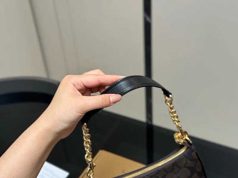 All categories Official website "Brand Women's Bags" Women's Bags 💙 COACH 2025 new COACH armpit bag