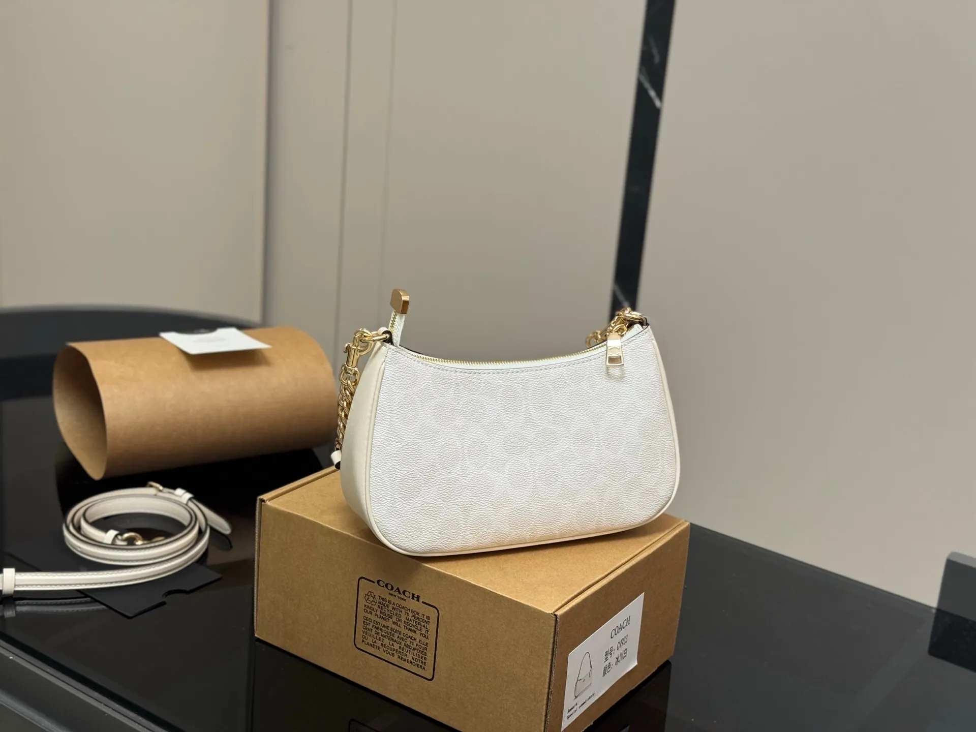 All categories Official website "Brand Women's Bags" Women's Bags 💙 COACH 2025 new COACH armpit bag