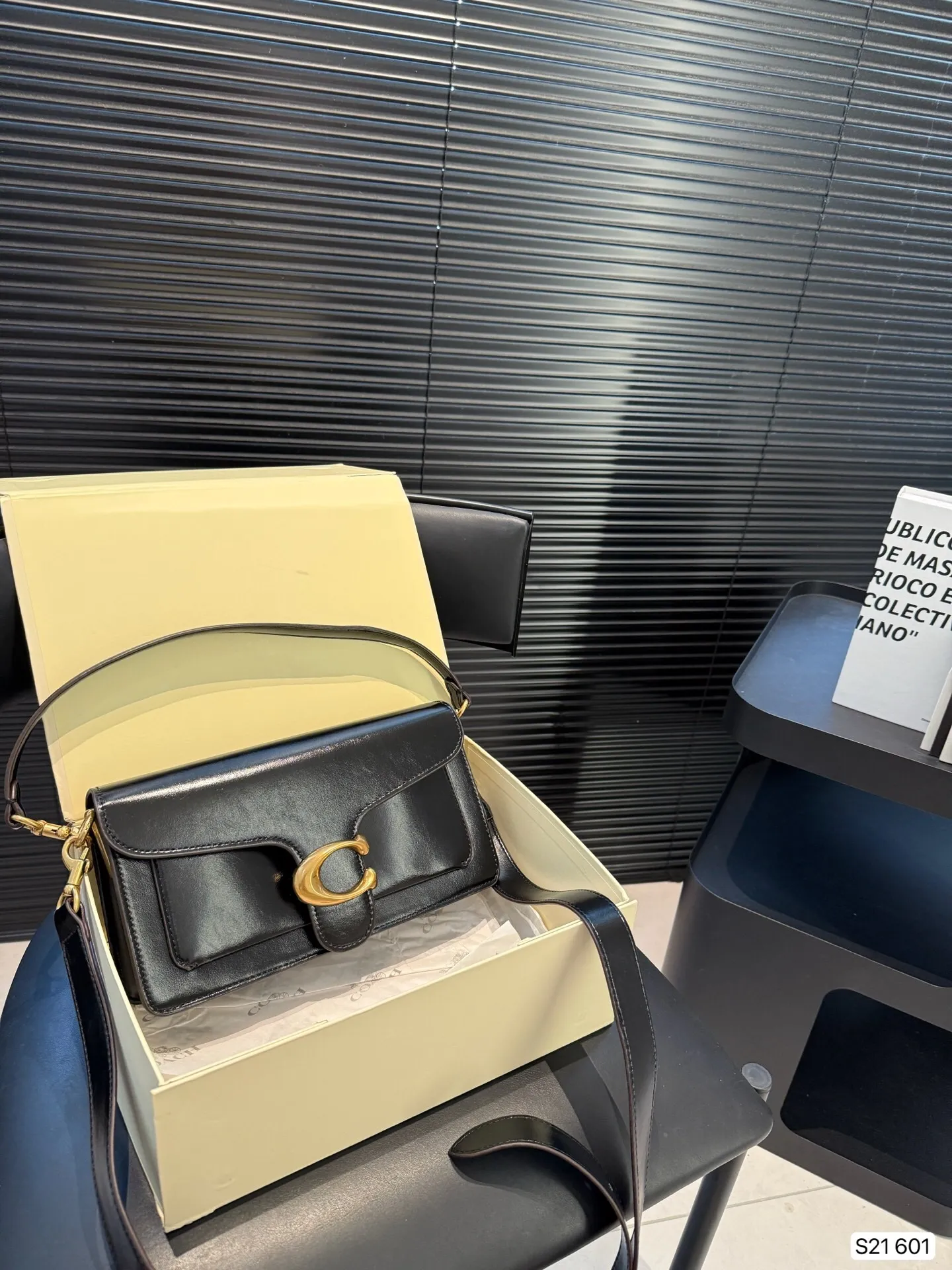 All categories Official website "Brand Women's Bags" Women's Bags 💙 COACH 2025 new COACH armpit bag