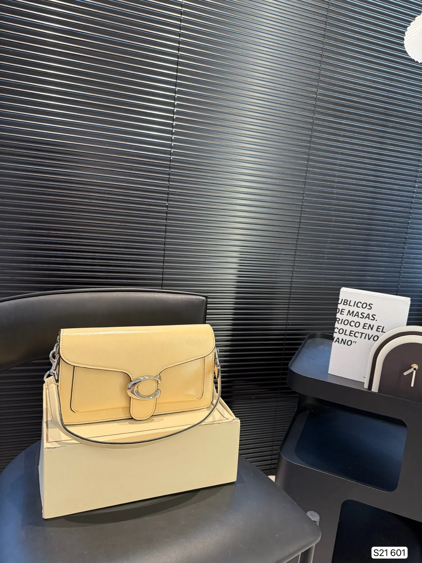All categories Official website "Brand Women's Bags" Women's Bags 💙 COACH 2025 new COACH armpit bag