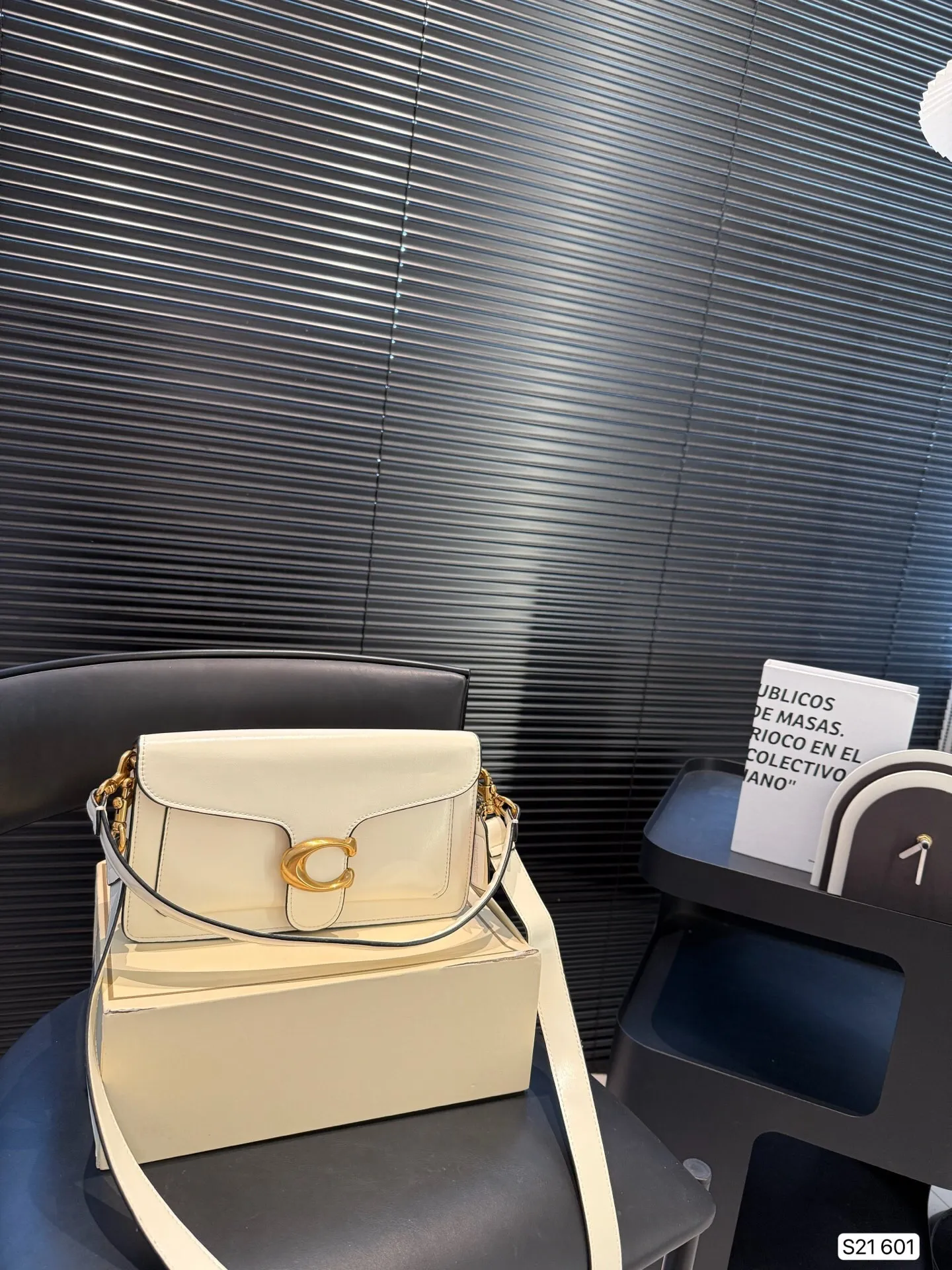 All categories Official website "Brand Women's Bags" Women's Bags 💙 COACH 2025 new COACH armpit bag
