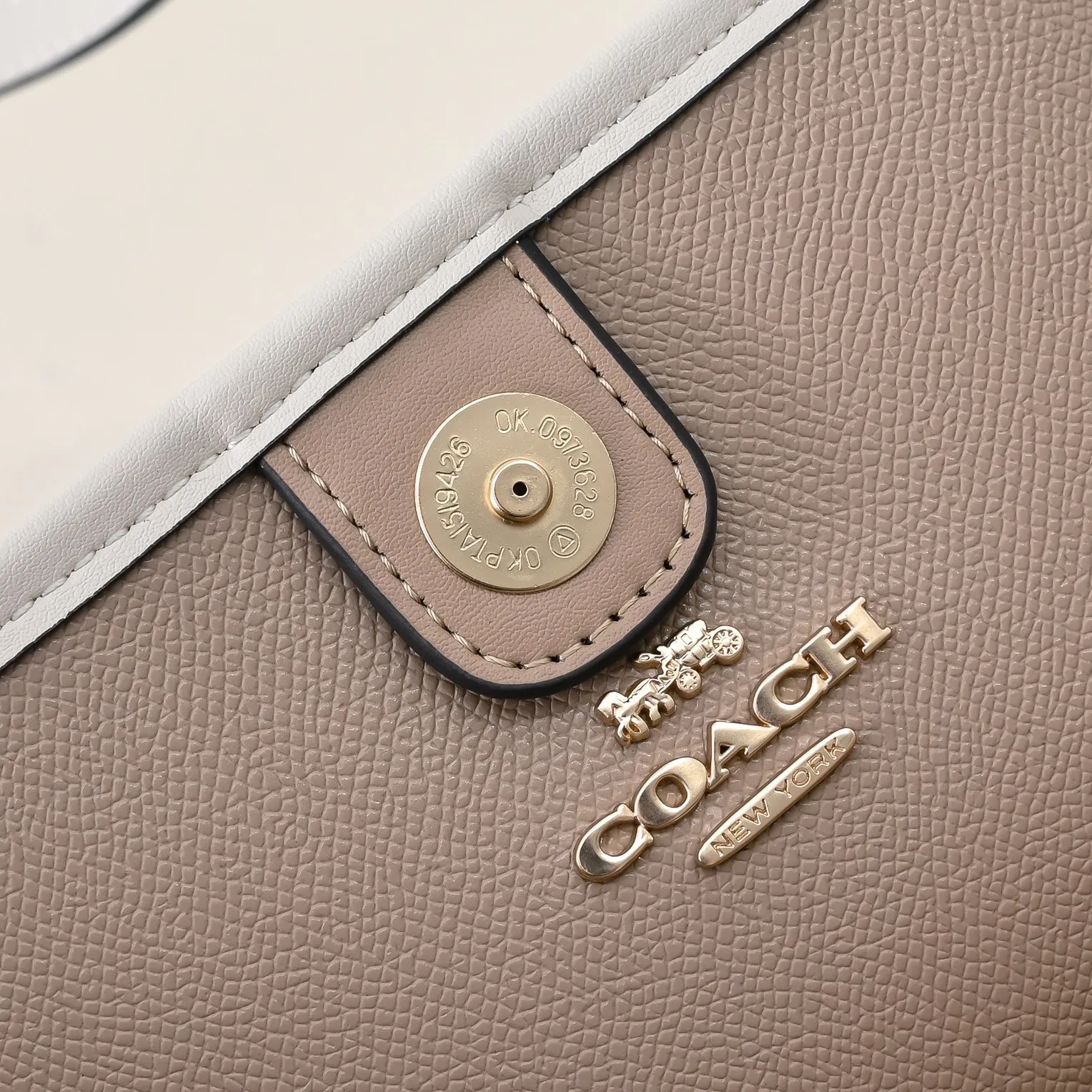 All Categories Coach Women's Bags (COACH) Coach CV976