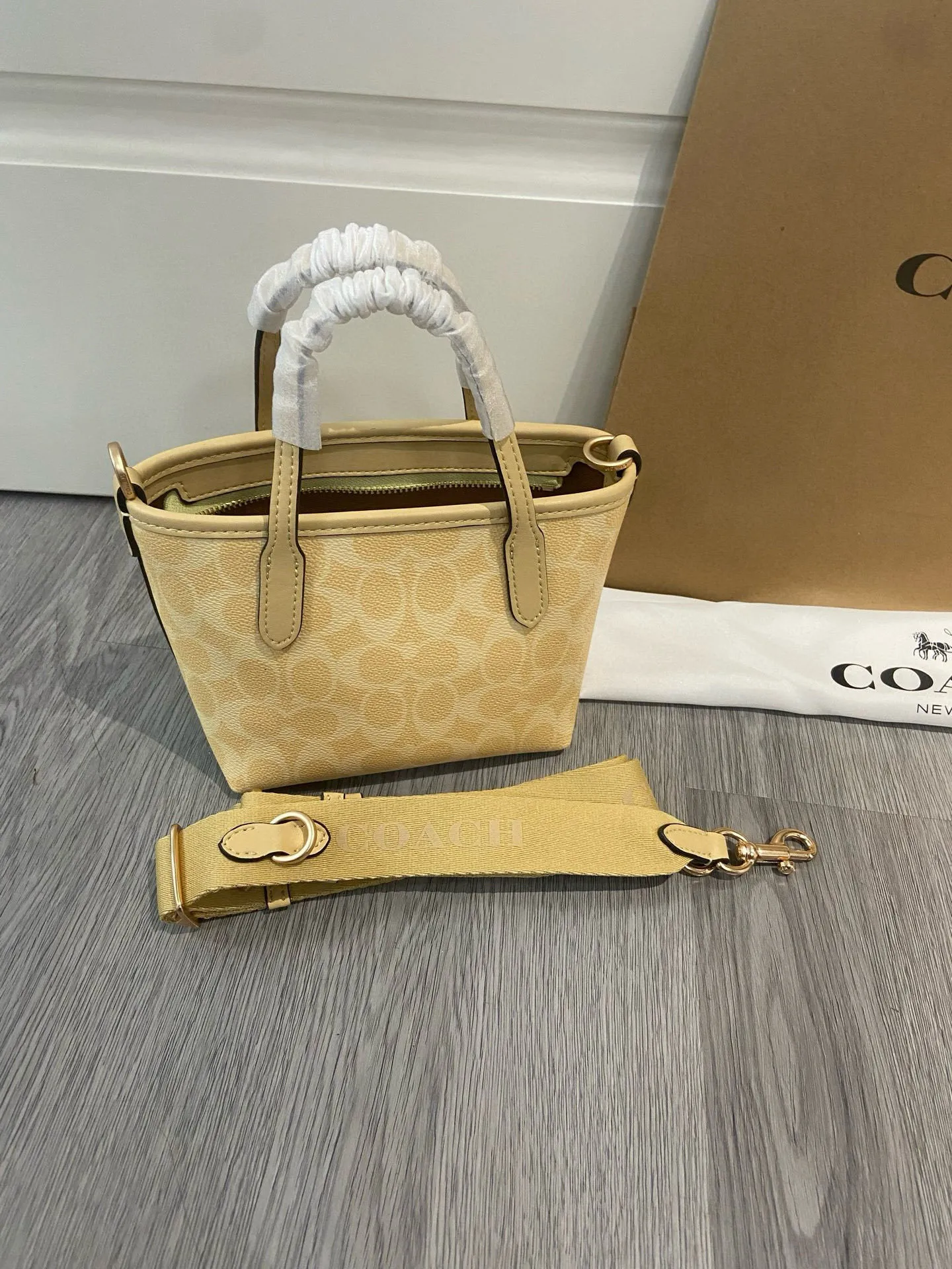All Categories Coach Women's Bags (COACH) Coach CW032