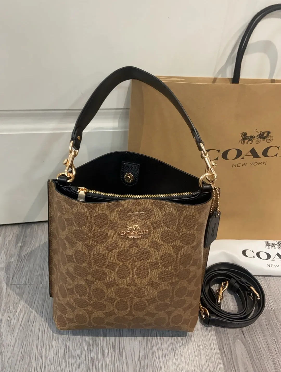 All Categories COACH Women's Bags COACH CBQ33
