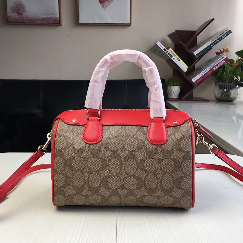 All Categories Official Website "Brand Women's Bags" Women's Bags 💙 COACH 2023 latest COACH crossbody bag