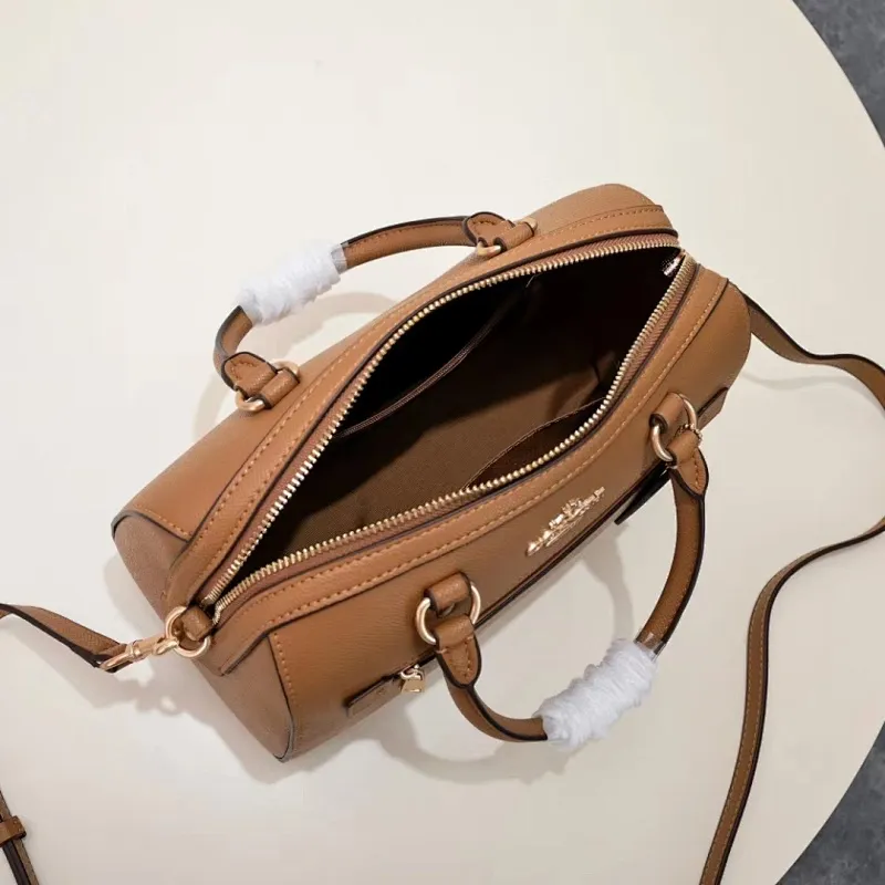 All Categories Official Website "Brand Women's Bags" Women's Bags 💙 COACH 2023 latest COACH crossbody bag