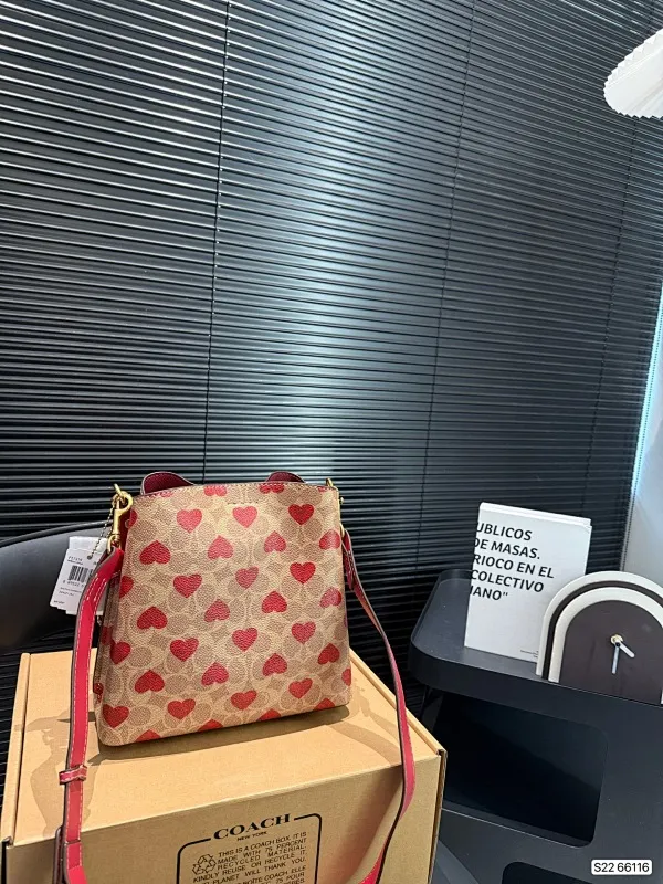 All Categories Official Website "Brand Women's Bags" Women's Bags 💙 COACH 2025 New COACH Crossbody Bag