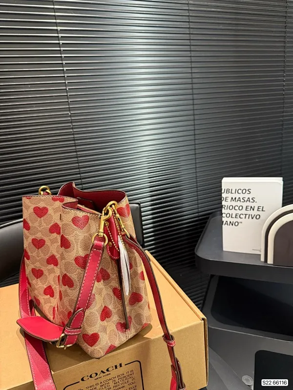 All Categories Official Website "Brand Women's Bags" Women's Bags 💙 COACH 2025 New COACH Crossbody Bag