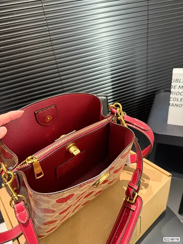 All Categories Official Website "Brand Women's Bags" Women's Bags 💙 COACH 2025 New COACH Crossbody Bag