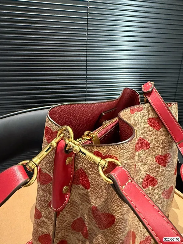 All Categories Official Website "Brand Women's Bags" Women's Bags 💙 COACH 2025 New COACH Crossbody Bag