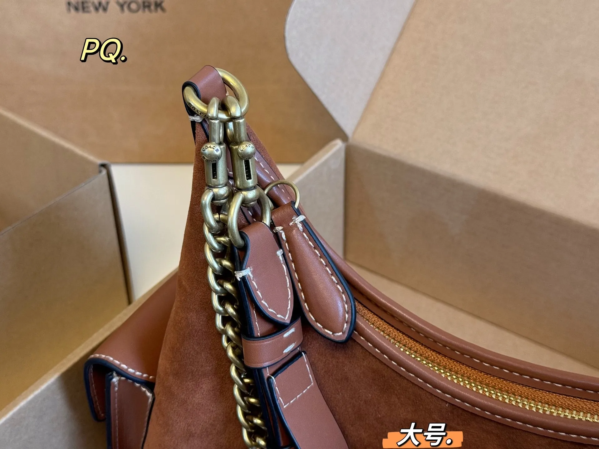 All Categories Official Website "Brand Women's Bags" Women's Bags 💙 COACH 2025 New COACH Suede Juliet Chain Underarm Bag