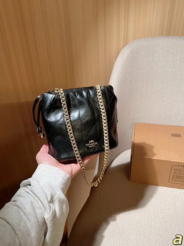 All Categories Official Website "Brand Women's Bags" Women's Bags 💙 COACH 2025 New COACH Crossbody Bag