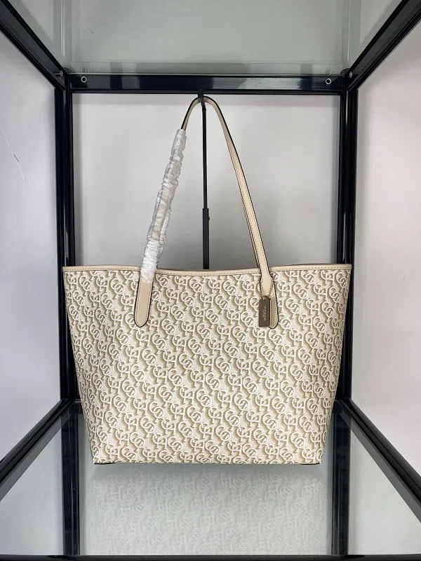 All categories Official website "Brand Women's Bags" Women's Bags 💙 COACH 2023 latest COACH handbags