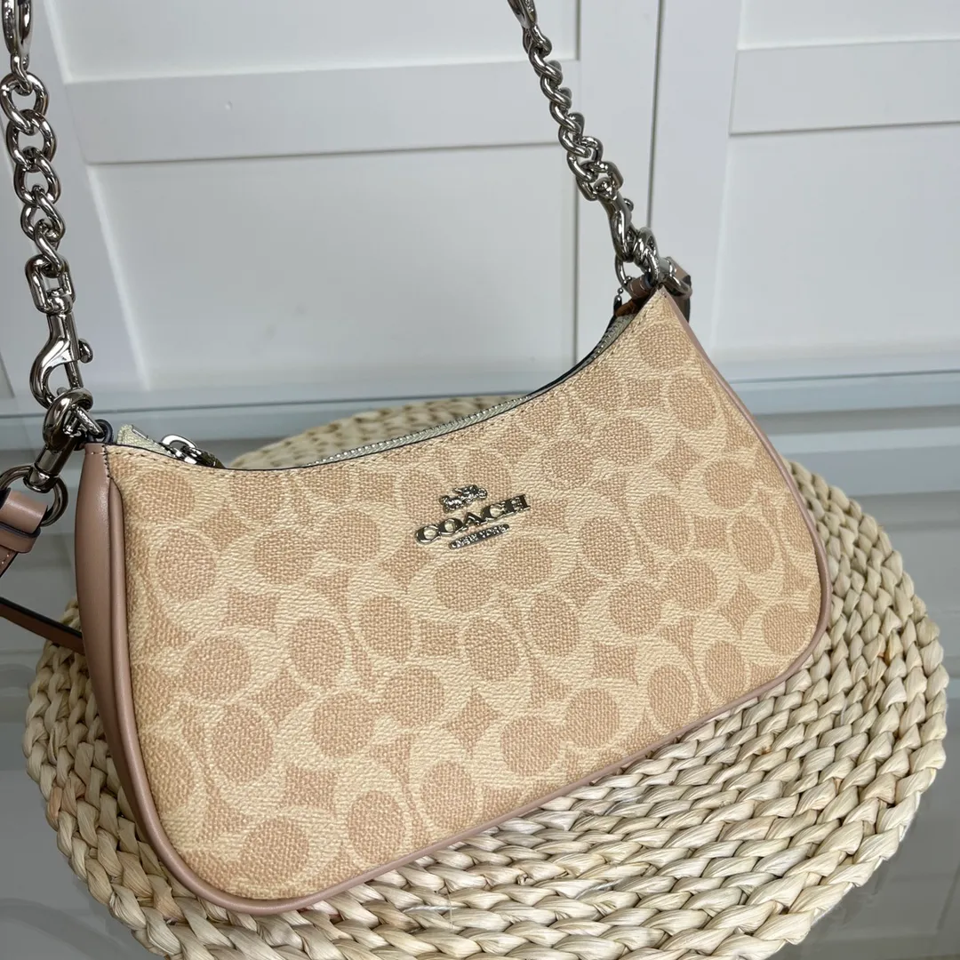 All Categories Coach Women's Bags (COACH) Coach CV933