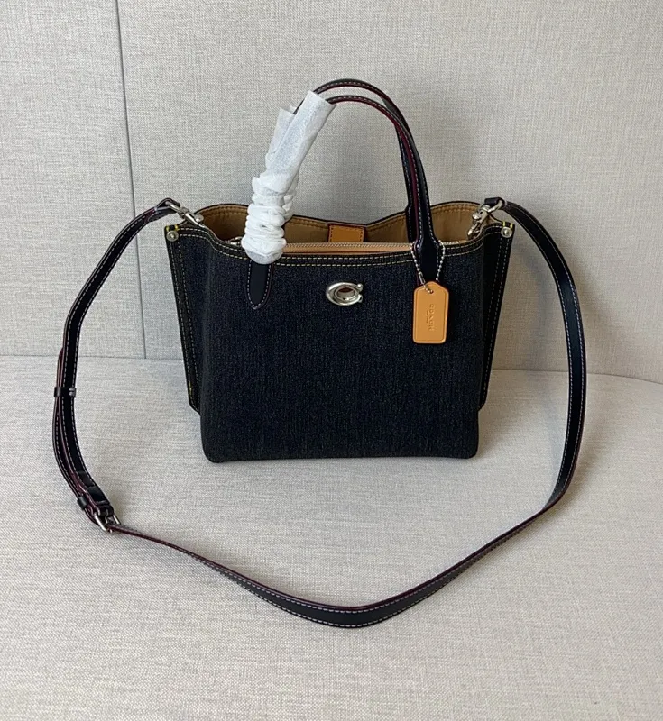 All Categories Official Website "Brand Women's Bags" Women's Bags 💙 COACH 2024 latest model COACH crossbody bag
