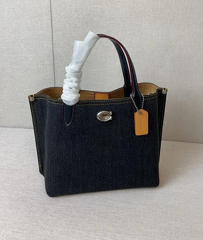 All Categories Official Website "Brand Women's Bags" Women's Bags 💙 COACH 2024 latest model COACH crossbody bag