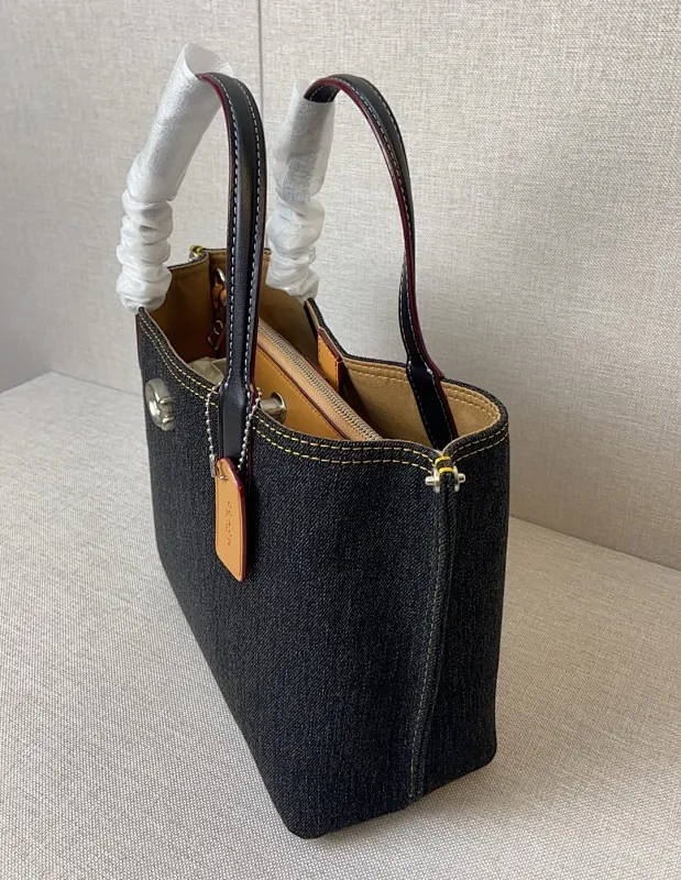 All Categories Official Website "Brand Women's Bags" Women's Bags 💙 COACH 2024 latest model COACH crossbody bag