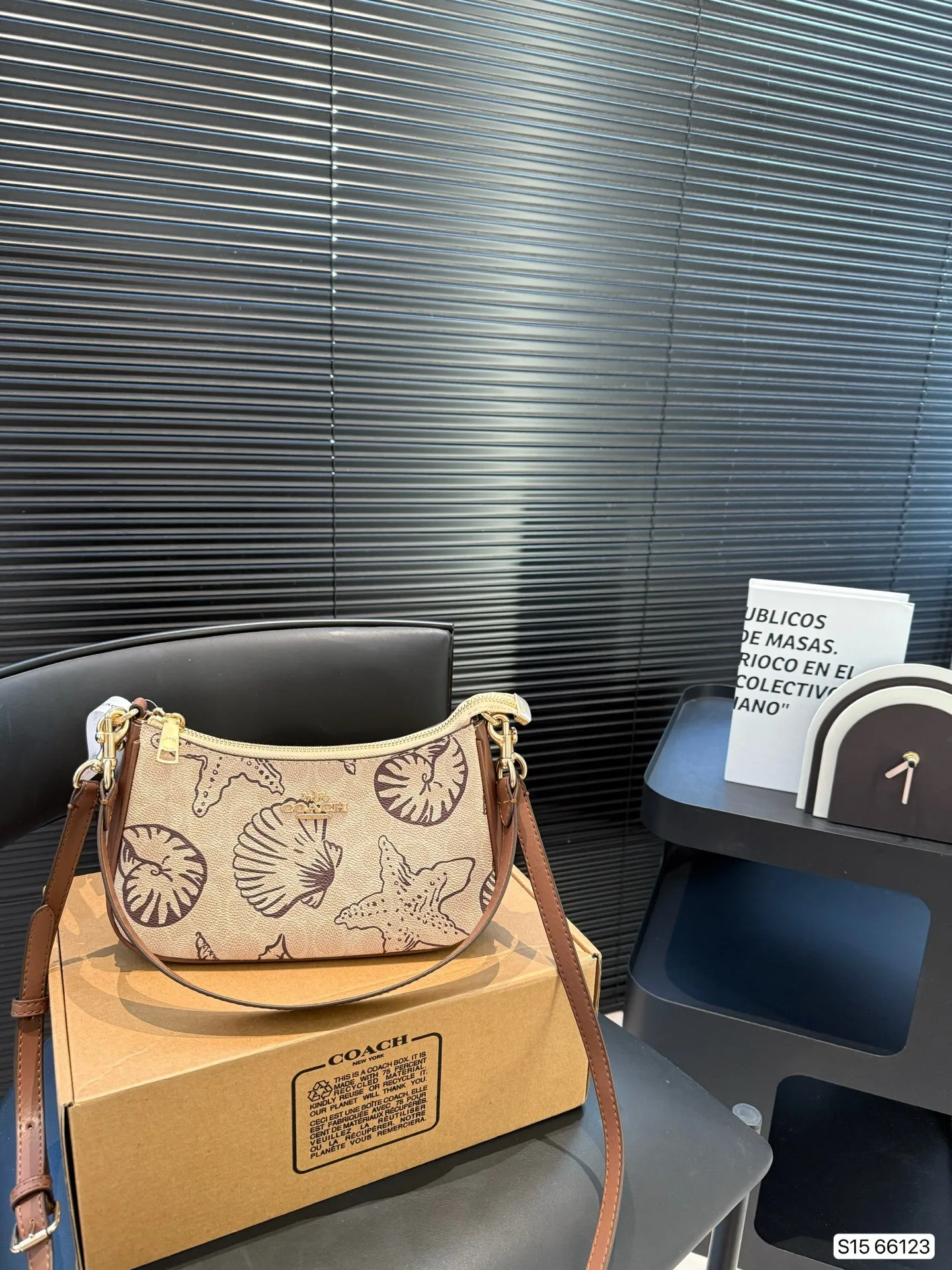 All categories Official website "Brand Women's Bags" Women's Bags 💙 COACH 2025 new COACH armpit bag