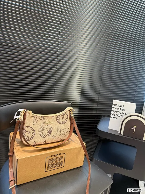 All categories Official website "Brand Women's Bags" Women's Bags 💙 COACH 2025 new COACH armpit bag