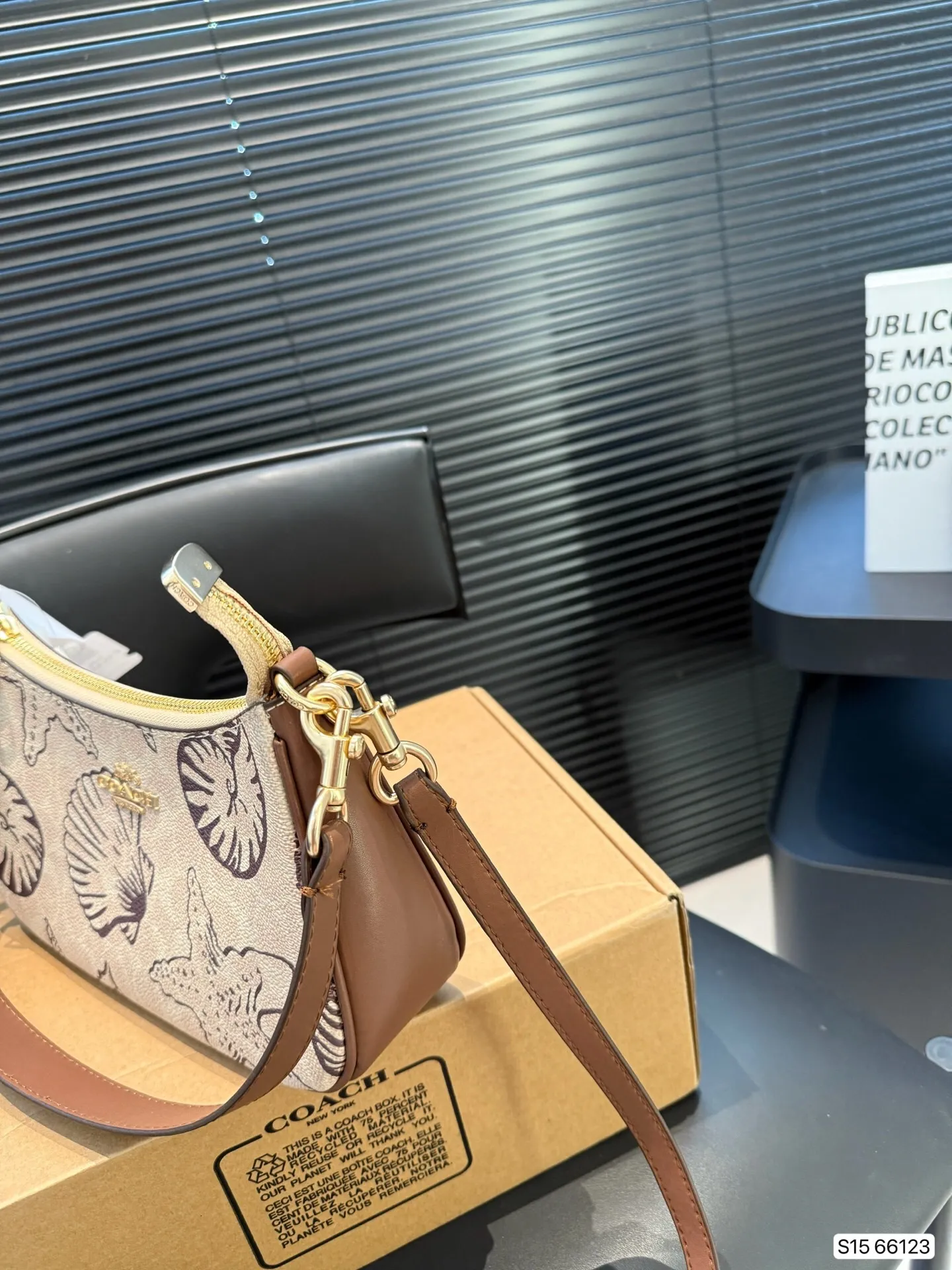 All categories Official website "Brand Women's Bags" Women's Bags 💙 COACH 2025 new COACH armpit bag
