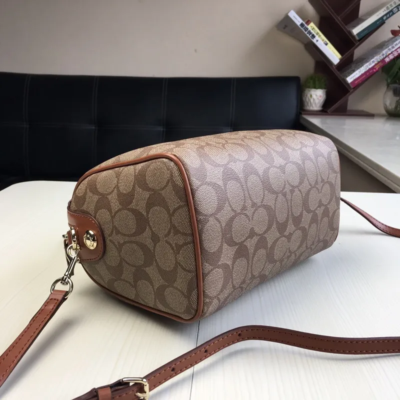 All Categories Official Website "Brand Women's Bags" Women's Bags 💙 COACH 2023 latest COACH crossbody bag