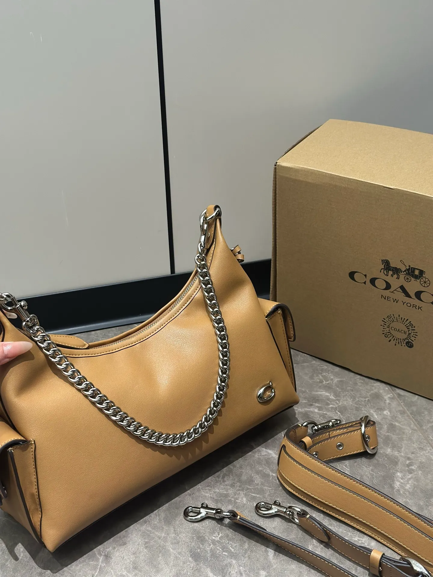 All Categories Official Website "Brand Women's Bags" Women's Bags 💙 COACH 2026 New COACH Underarm Bag