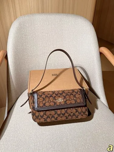 All categories Official website "Brand Women's Bags" Women's Bags 💙 COACH 2025 new COACH armpit bag