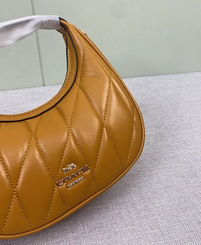 All Categories Coach Women's Bags (COACH) Coach CY710