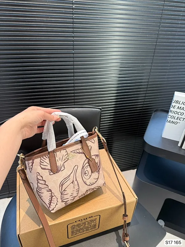 All Categories Official Website "Brand Women's Bags" Women's Bags 💙 COACH 2025 New COACH Crossbody Bag