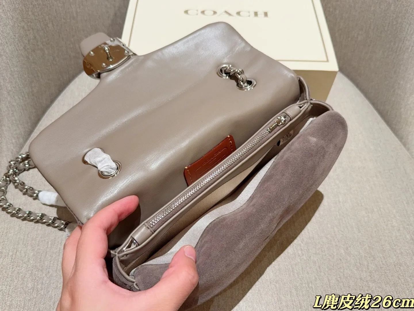 All Categories Official Website "Brand Women's Bags" Women's Bags 💙 COACH 2025 New Coach Suede Fabric Tabby26 Bacchus Bag