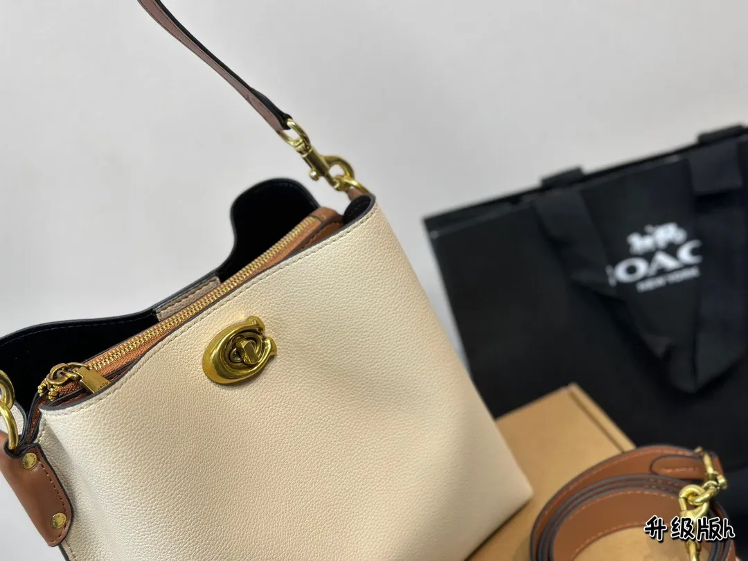 All Categories Official Website "Brand Women's Bags" Women's Bags 💙 COACH 2024 Official Website New COACH Underarm Bag