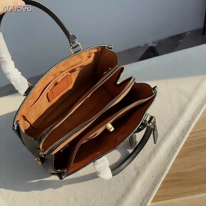 All Categories Official Website "Brand Women's Bags" Women's Bags 💙 COACH 2023 latest COACH crossbody bag