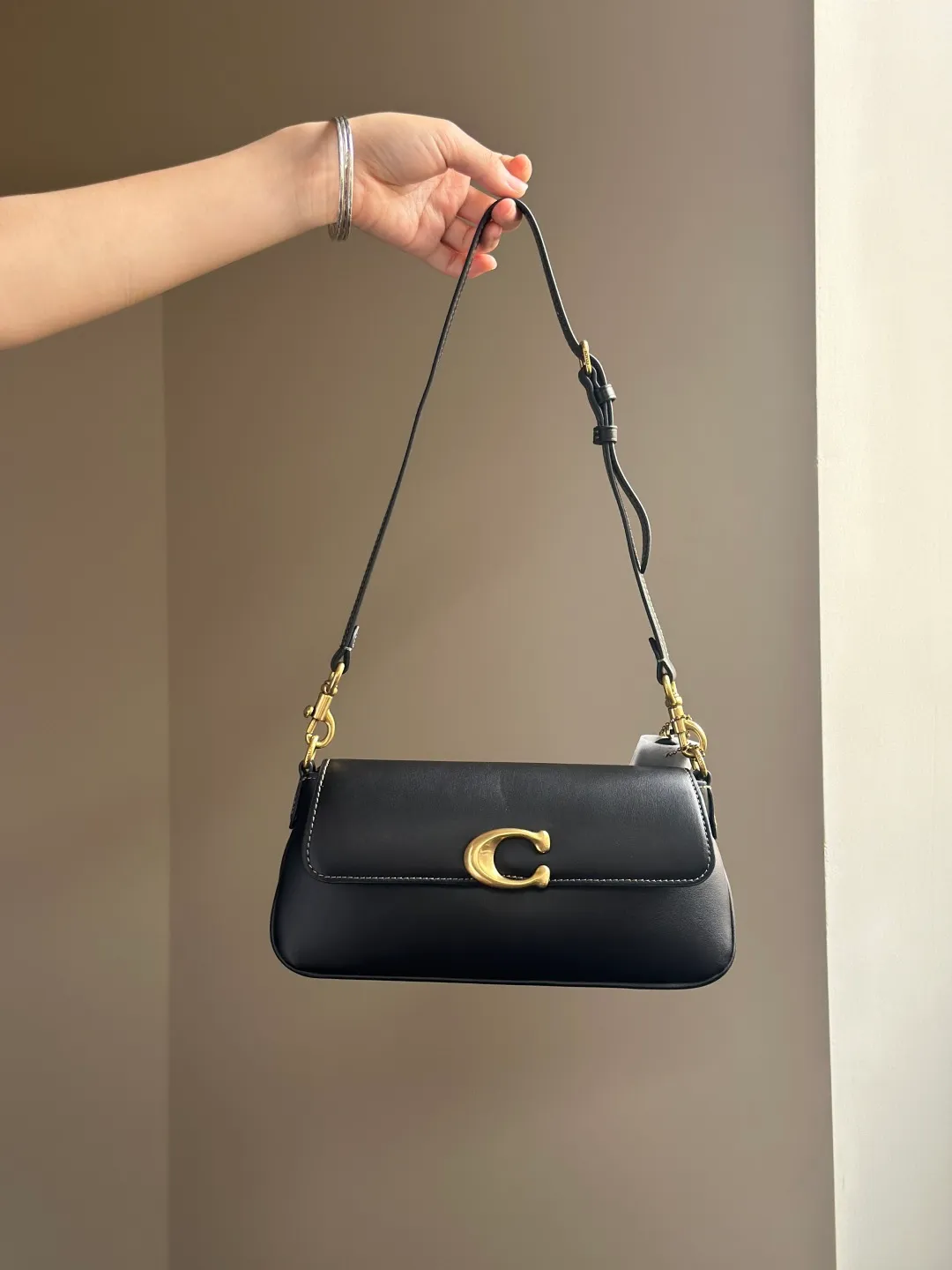 All Categories Official Website "Brand Women's Bags" Women's Bags 💙 COACH 2026 New COACH Underarm Bag