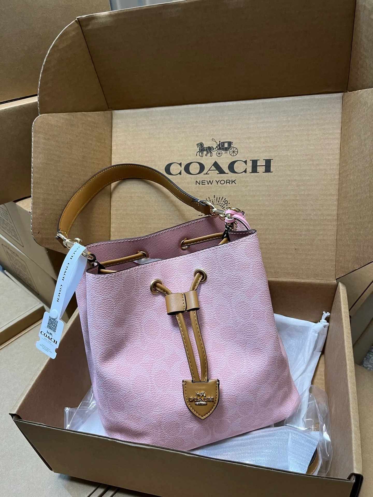 All Categories Official Website "Brand Women's Bags" Women's Bags 💙 COACH 2026 New COACH Bucket Bag