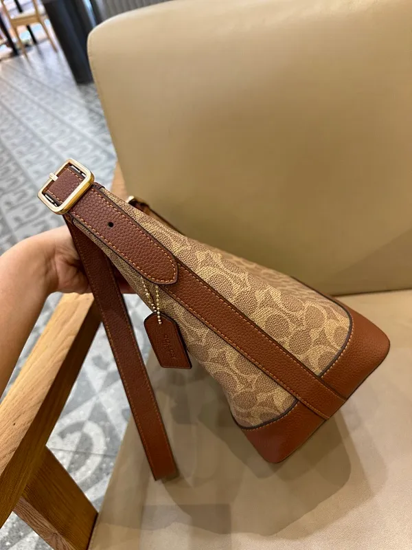 All Categories Coach Women's Bags (COACH) Coach CBH20